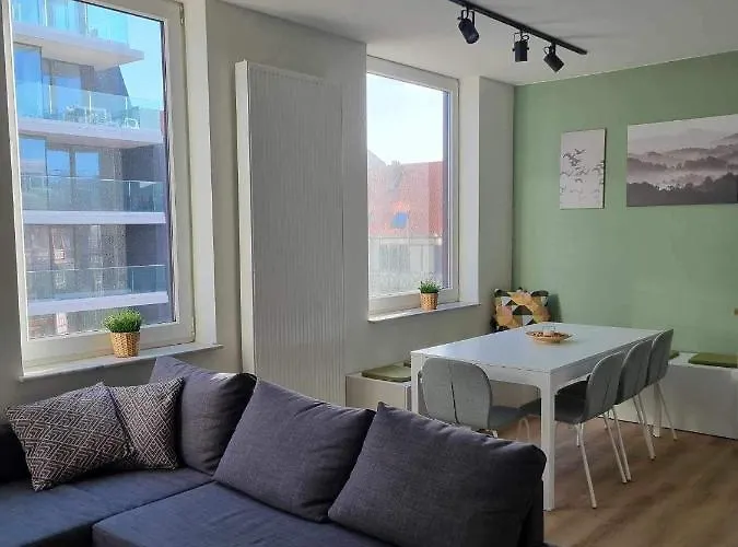 Shiba Aan Zee Appartement *